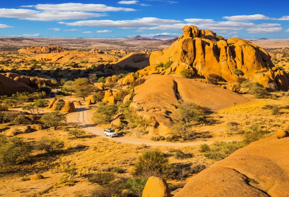 namibie-spitzkoppe-gebergte-boog-1000